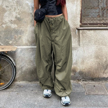 Damen weite Cargo-Hose mit praktischen Taschen Stalluxe