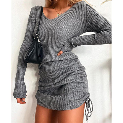 Damen Rippstrickkleid mit tiefem V-Ausschnitt und verstellbarem Raffung Stalluxe