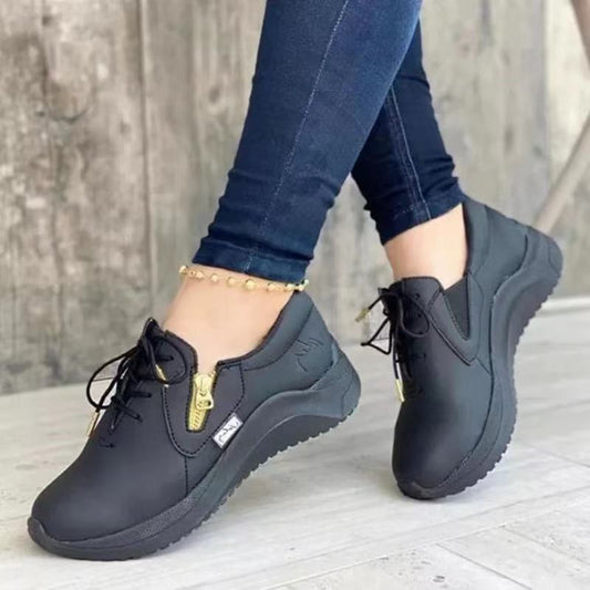 Damen Sportliche Slip-On Sneakers mit praktischer Reißverschlussöffnung und bequemem Fußbett Stalluxe