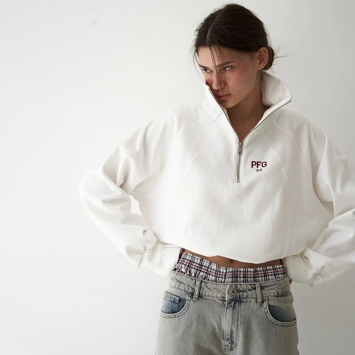 Damen Cropped Sweatshirt mit hohem Kragen und Reißverschluss Stalluxe
