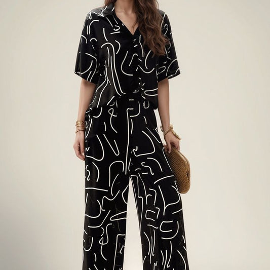 Damen Pyjama-Set mit modernem grafischem Design Stalluxe