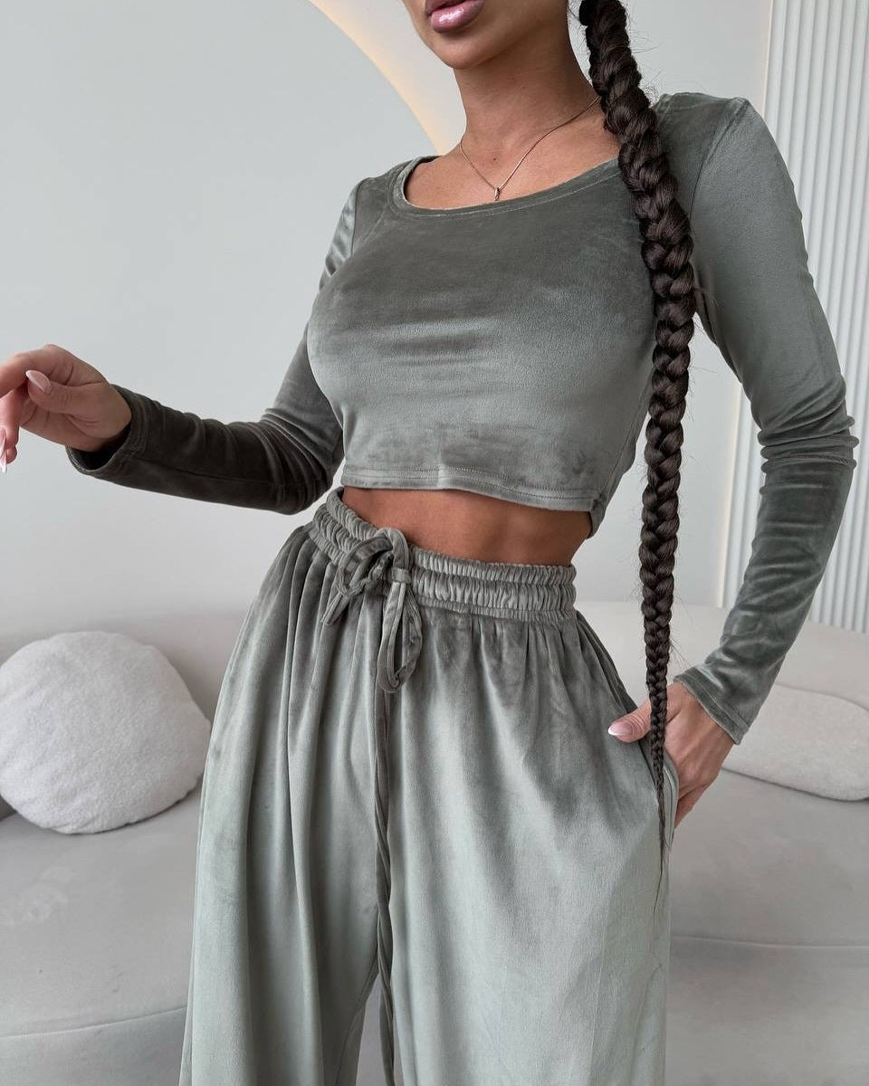 Damen hochwertiges, elegantes Crop-Top und bequeme Hose Stalluxe Olivgrün