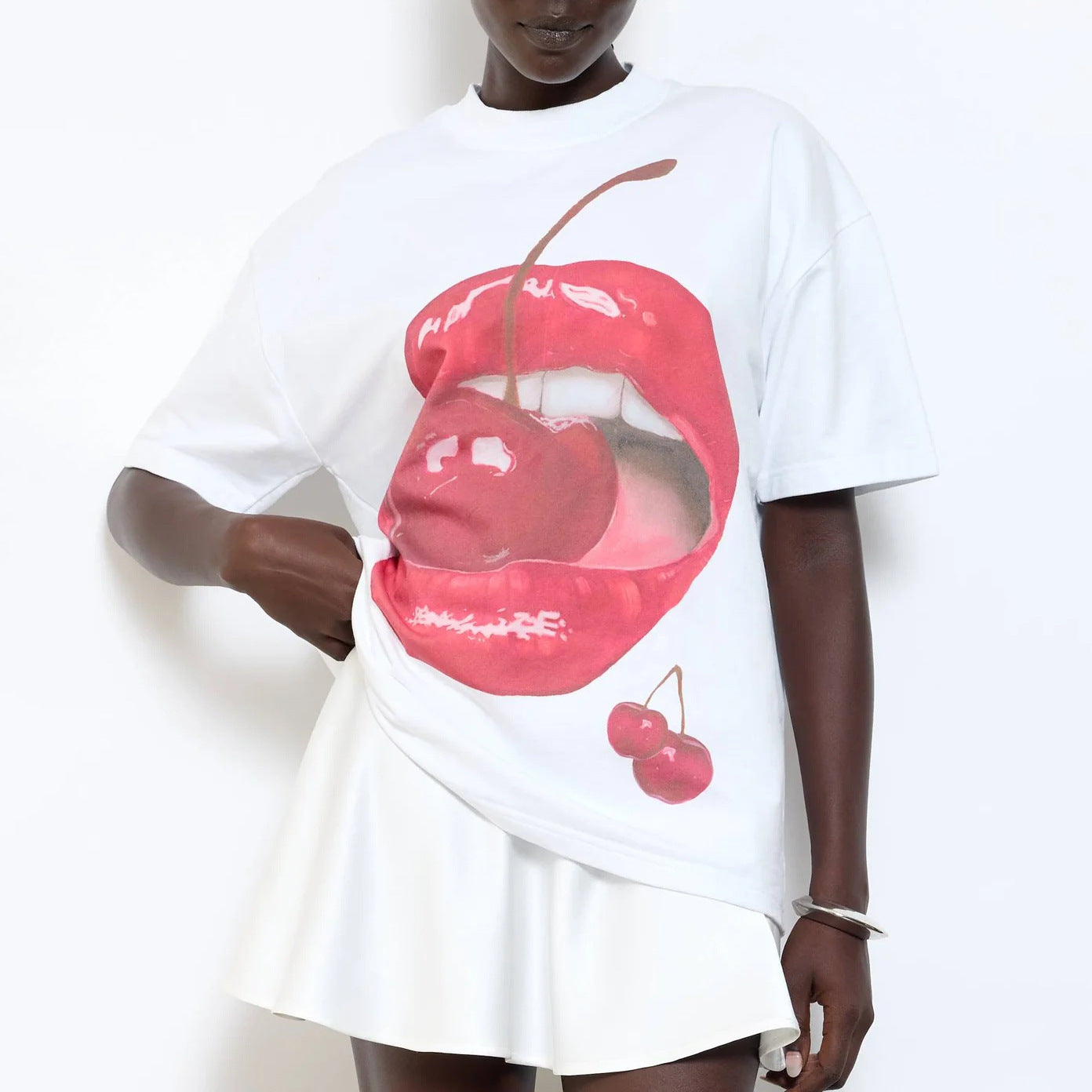 Damen Grafik T-Shirt mit kreativem Kirschmotiv Stalluxe