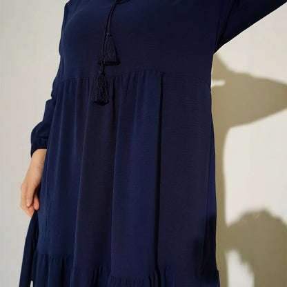 Damen Maxikleid mit voluminösem Rock und feinen Tasseln Stalluxe