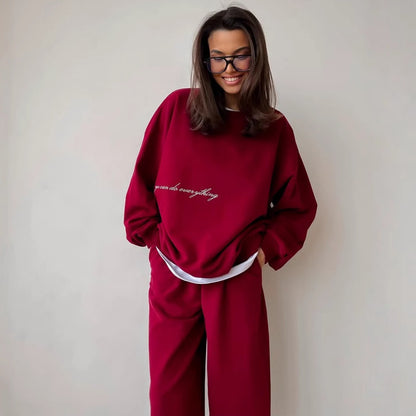 Damen bequemer Kuschel-Sweatanzug mit elastischem Bund und modischem Schriftzug Stalluxe
