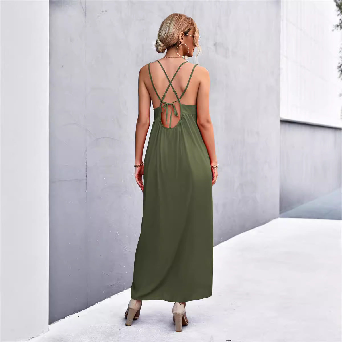 Damen lässiges Sommerkleid mit Spaghettiträgern und voluminösem Schnitt Stalluxe