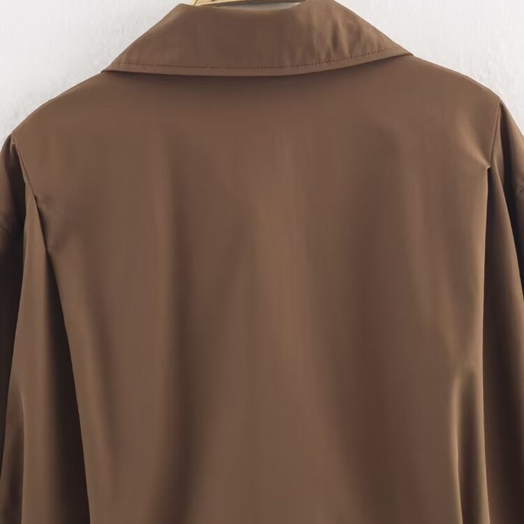 Damen lässige Utility-Jacke mit praktischen Pattentaschen und elegantem Stehkragen Stalluxe