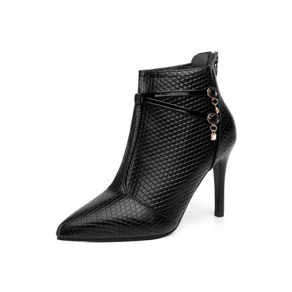 Damen Elegante Ankle Boots mit strukturiertem Obermaterial und modischen Akzenten Stalluxe