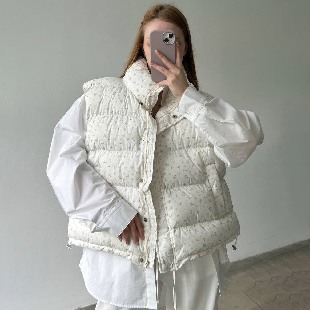 Damen Steppweste mit modischem Kragen und praktischen Taschen Stalluxe Weiß