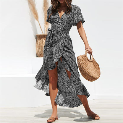 Damen Maxi-Wickelkleid mit fließendem Saum und verspielten Rüschen Stalluxe