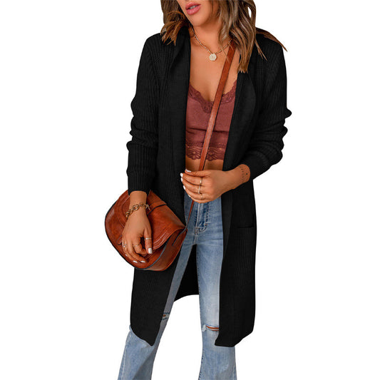 Damen Strickjacke mit tiefem V-Ausschnitt und praktischen Taschen Stalluxe