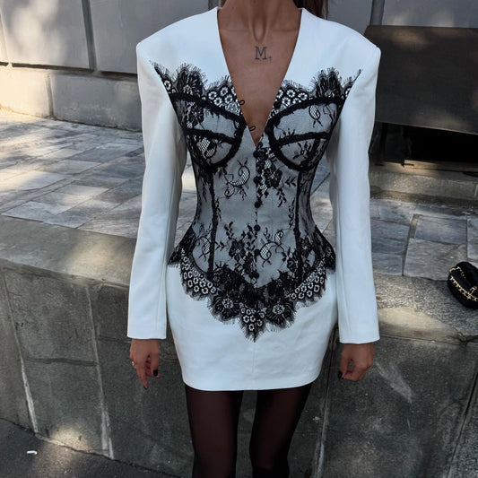 Damen Elegantes Blazer-Kleid mit Spitzen-Detail und tailliertem Schnitt Stalluxe