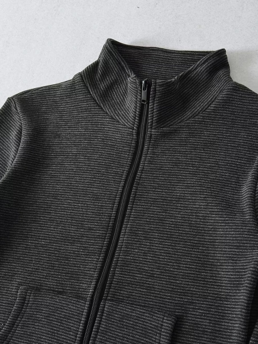 Damen sportliches Set mit Stehkragen und weitem Hosenansatz Stalluxe