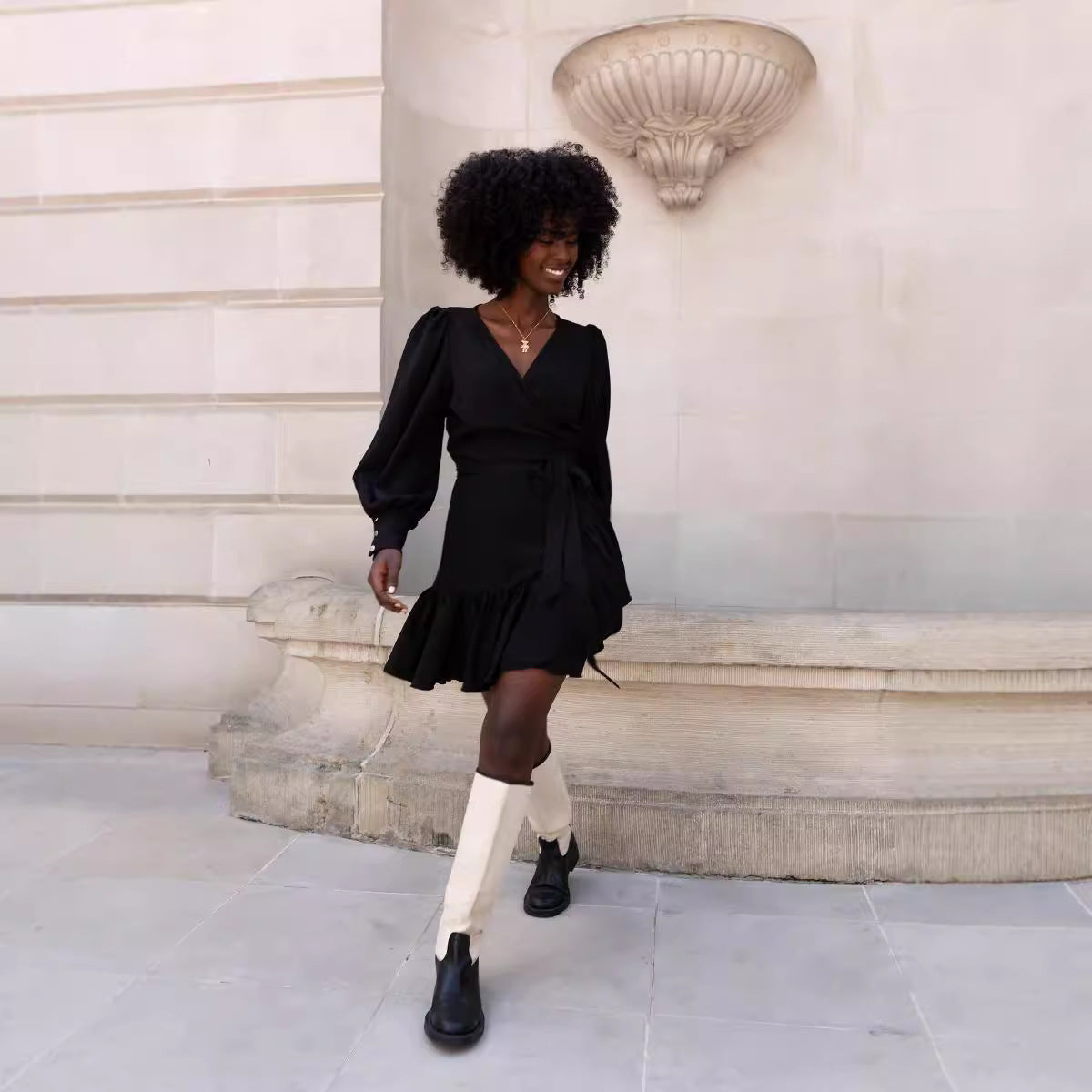 Damen Blusenkleid mit voluminösen Ärmeln und verspieltem Schnitt Stalluxe