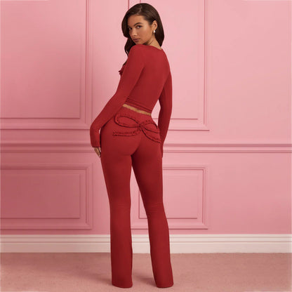 Damen körperbetontes Langarm-Crop-Top mit Rüschendetails Stalluxe