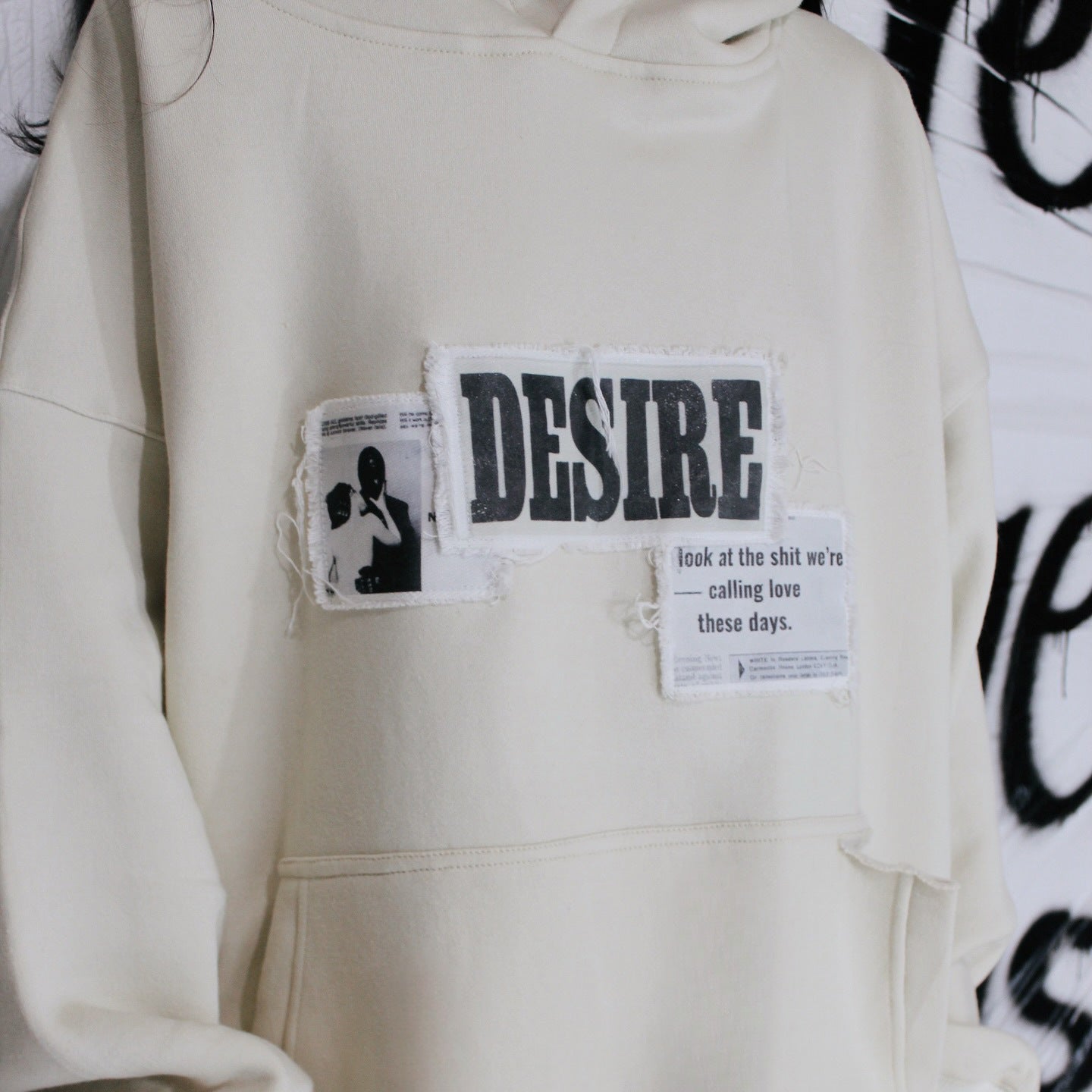 Damen Modischer Oversized Hoodie mit grafischem Print und Distressed-Details Stalluxe