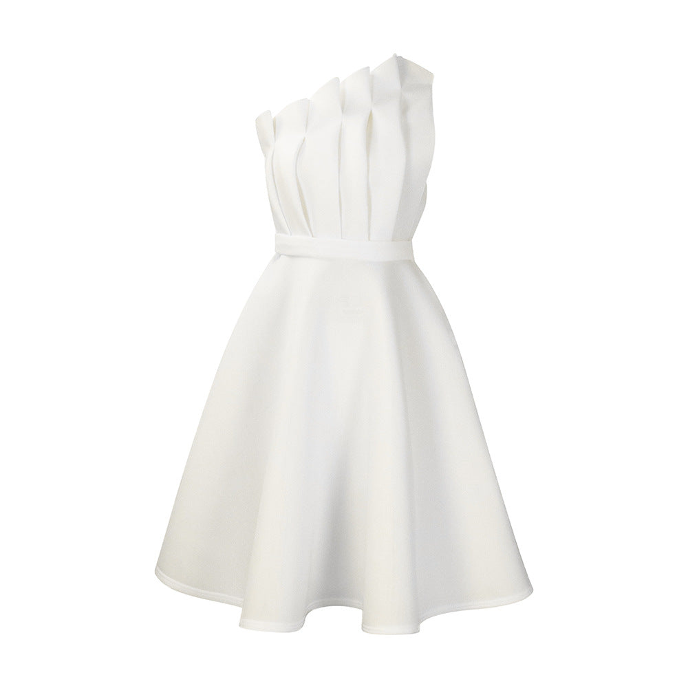 Damen Charmantes Ein-Schulter-Kleid mit Faltenwurf und tailliertem Gürtel Stalluxe