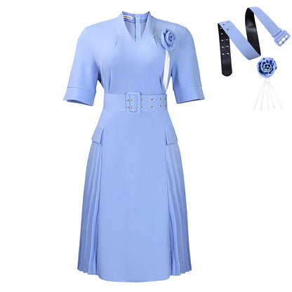 Damen Plissee-Kleid mit Taillengürtel und modischen Blumenakzenten Stalluxe