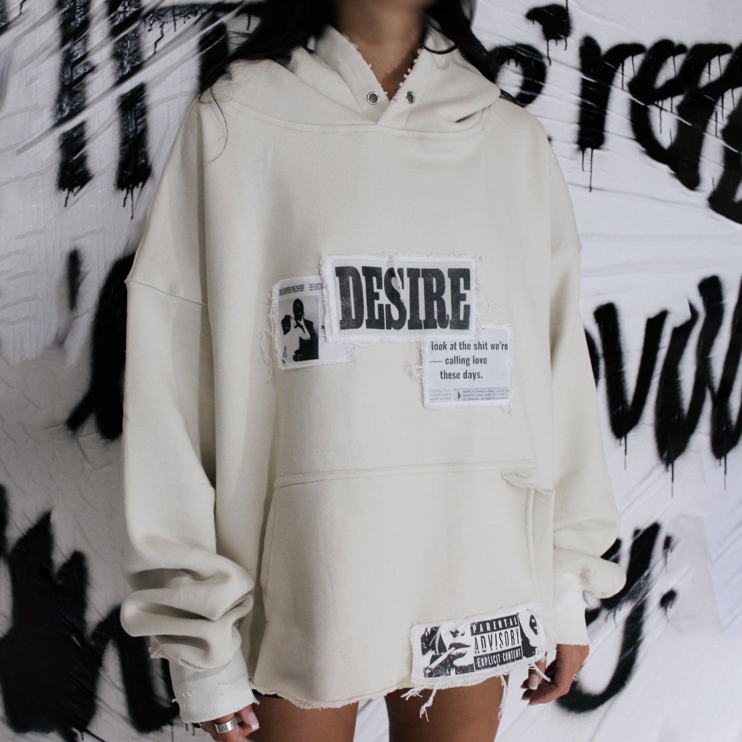 Damen Modischer Oversized Hoodie mit grafischem Print und Distressed-Details Stalluxe Weiß