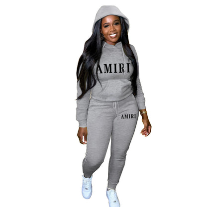Damen Jogginganzug mit modernem Logo Stalluxe