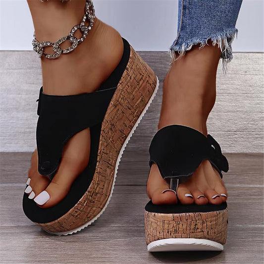 Damen Wedgesandalen mit modischem Riemen und ergonomischem Fußbett Stalluxe