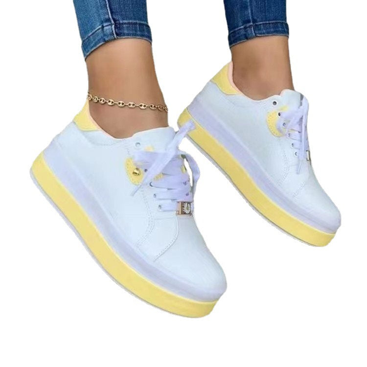 Damen Sneakers mit modischem Plateau und eleganten Details Stalluxe