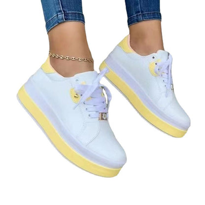 Damen Sneakers mit modischem Plateau und eleganten Details Stalluxe