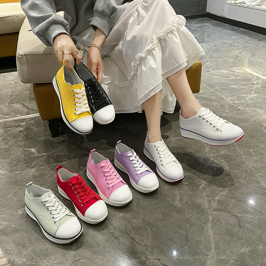 Damen Bequeme Sneaker mit eleganter Gummisohle Stalluxe