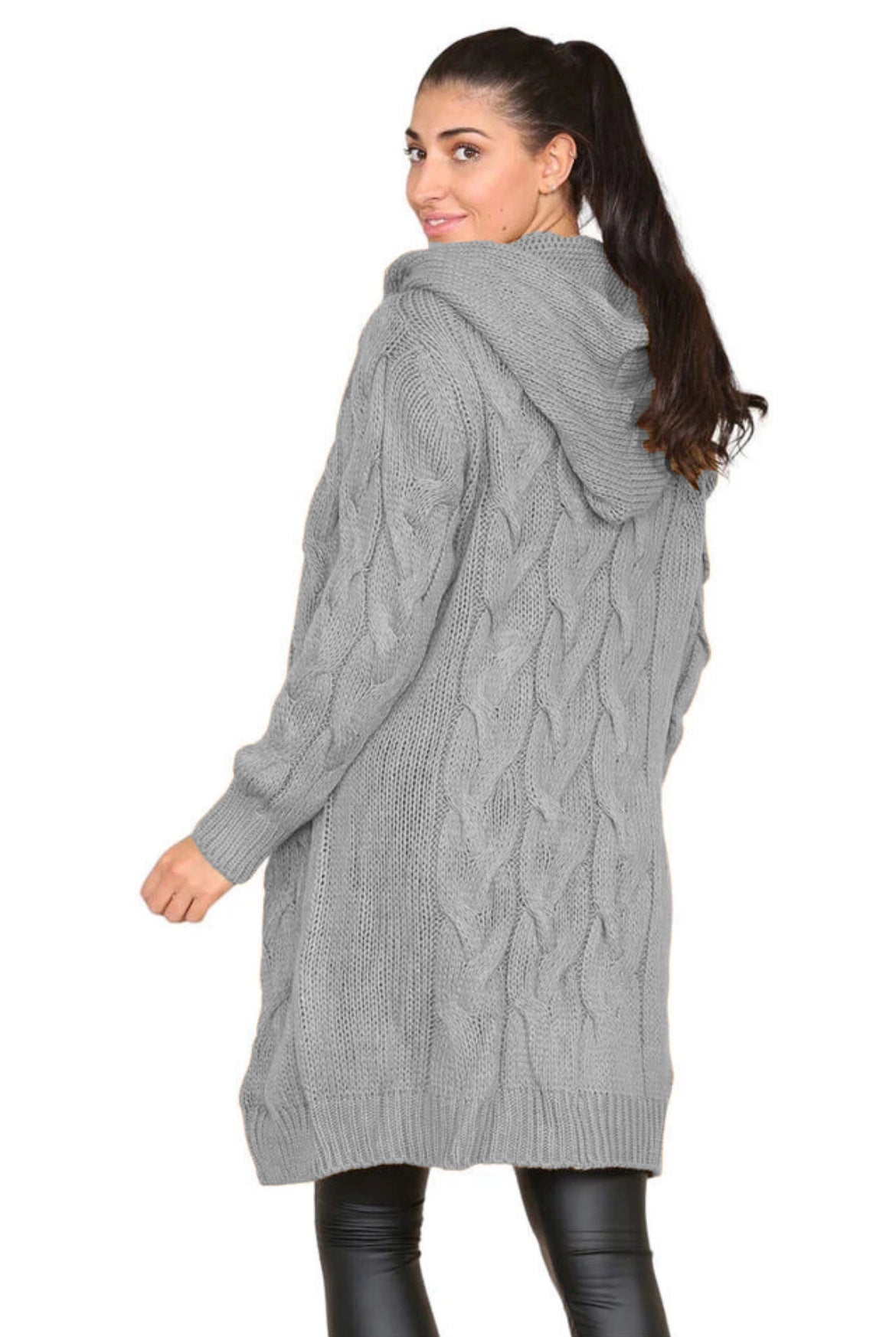 Damen Langer Strickmantel mit elegantem Zopfmuster und Kapuze Stalluxe