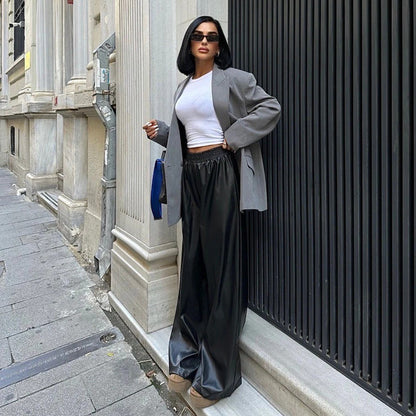 Damen Elegante Lederhose mit weitem Schnitt und elastischem Bund Stalluxe