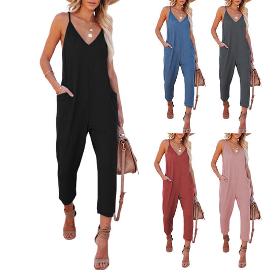 Damen lässiger Jumpsuit mit tiefem V-Ausschnitt und praktischen Seitentaschen Stalluxe
