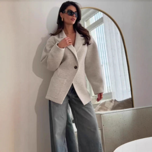 Damen Oversize Blazerjacke mit elegantem Schnitt und voluminösen Ärmeln Stalluxe