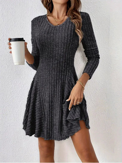 Damen Strickkleid mit V-Ausschnitt und Rüschendetails Stalluxe