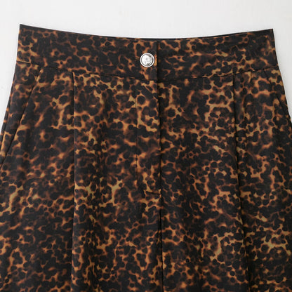 Damen Weit geschnittene Leoprint-Hose mit elastischem Bund und hohen Taschen Stalluxe