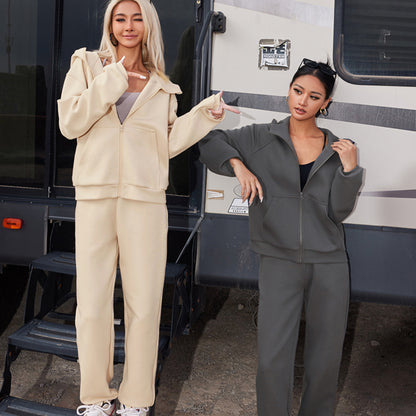 Damen sportlicher Fleece-Mantel mit großzügigen Taschen und elastischen Bündchen Stalluxe