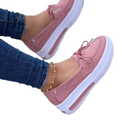 Damen Slip-On Sneakers mit weicher Oberflächenstruktur und rutschfester Sohle Stalluxe