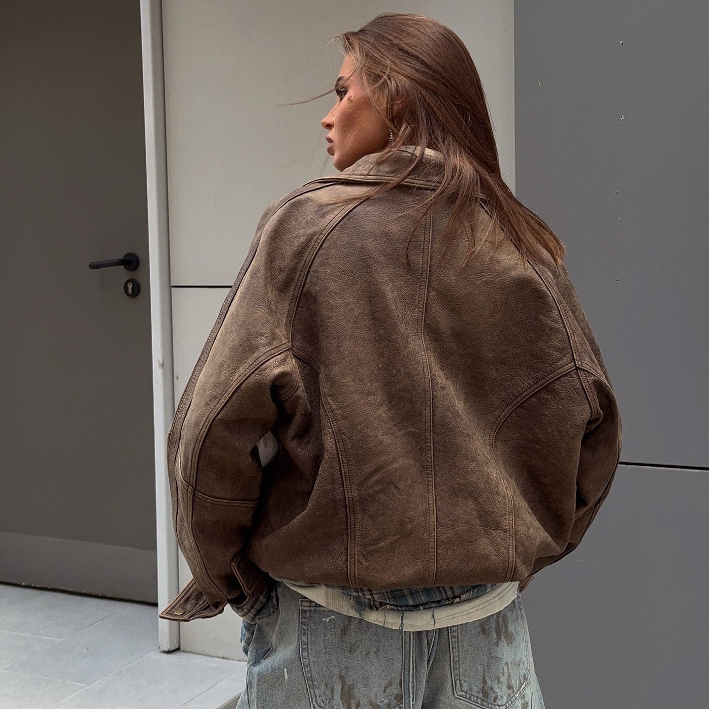 Damen Lederjacke mit lässigem Schnitt und oversized Passform Stalluxe