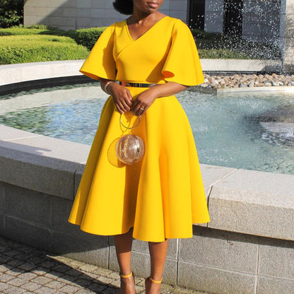 Damen Wickelkleid mit fließendem Schnitt und voluminösen Ärmeln Stalluxe