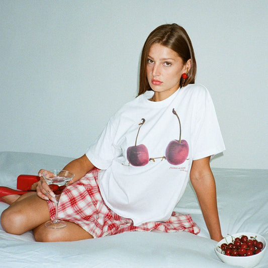 Damen T-Shirt mit kreativem Kirschmotiv und lässigem Schnitt Stalluxe