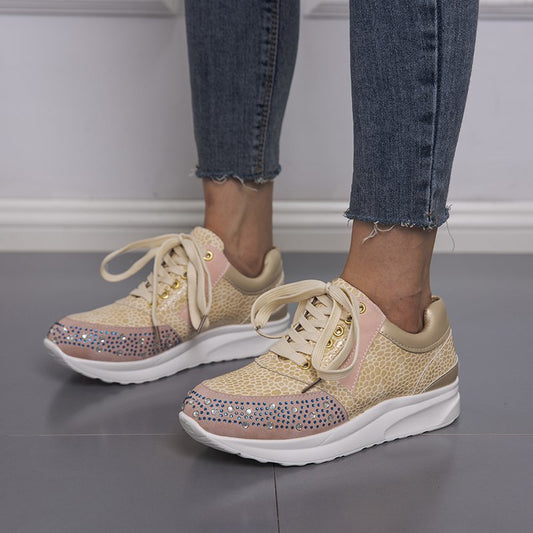 Damen Sneakers mit glitzernden Strasssteinen und schicker Metallic-Oberfläche Stalluxe