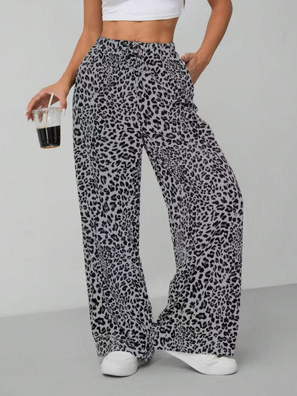 Women's Relaxed Fit Leopard Print Palazzo Pants Stalluxe