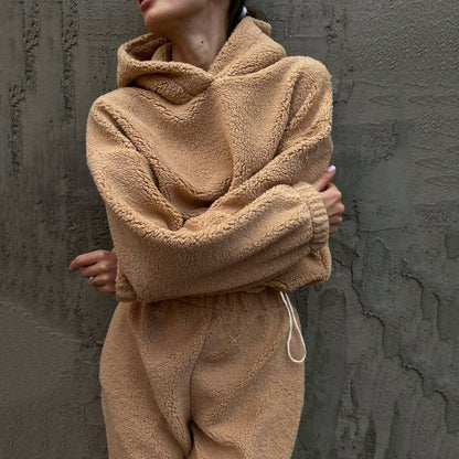 Damen kuscheliger Fleece-Jumpsuit mit elastischen Bündchen und Kapuze Stalluxe