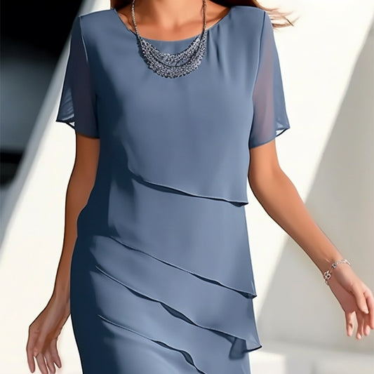 Damen Elegantes und fließendes Kleid mit Layering-Effekt Stalluxe