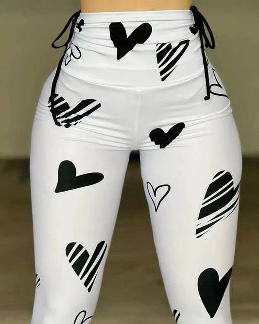 Damen Hochbund-Leggings mit grafischem Herzmuster und hochelastischem Material Stalluxe
