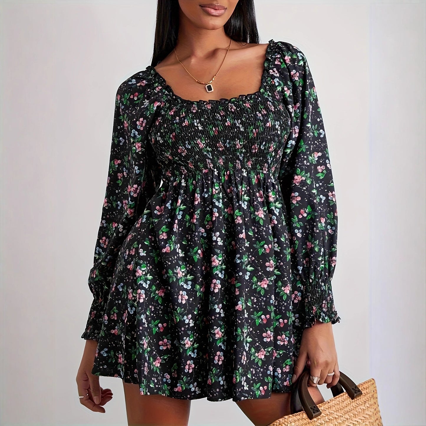 Damen Blumenkleid mit Smock-Details und schwingendem Saum Stalluxe
