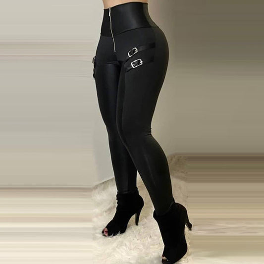 Damen Figurbetonte Kunstleder-Leggings mit Schnallen-Details Stalluxe