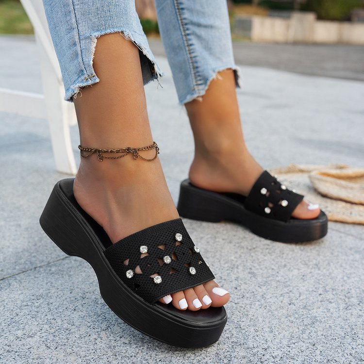 Damen Wedge-Sandalen mit eleganter Schmuckverzierung Stalluxe