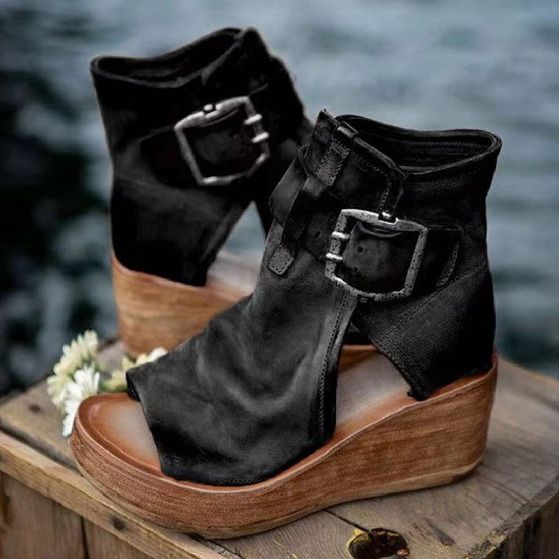 Damen Wedge-Stiefeletten aus hochwertigem Leder mit dekorativem Schnallenverschluss Stalluxe