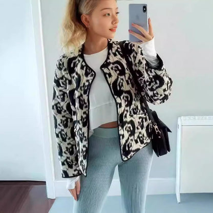 Damen gesteppte Jacke mit elegantem Animal-Print Stalluxe