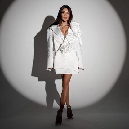 Damen Blazer mit voluminösen Rüschendetails und elegantem Kragen Stalluxe